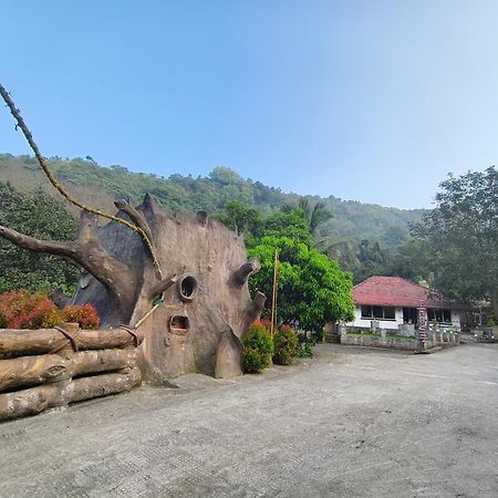 Forest And River Edge Resort Kannur ภายนอก รูปภาพ